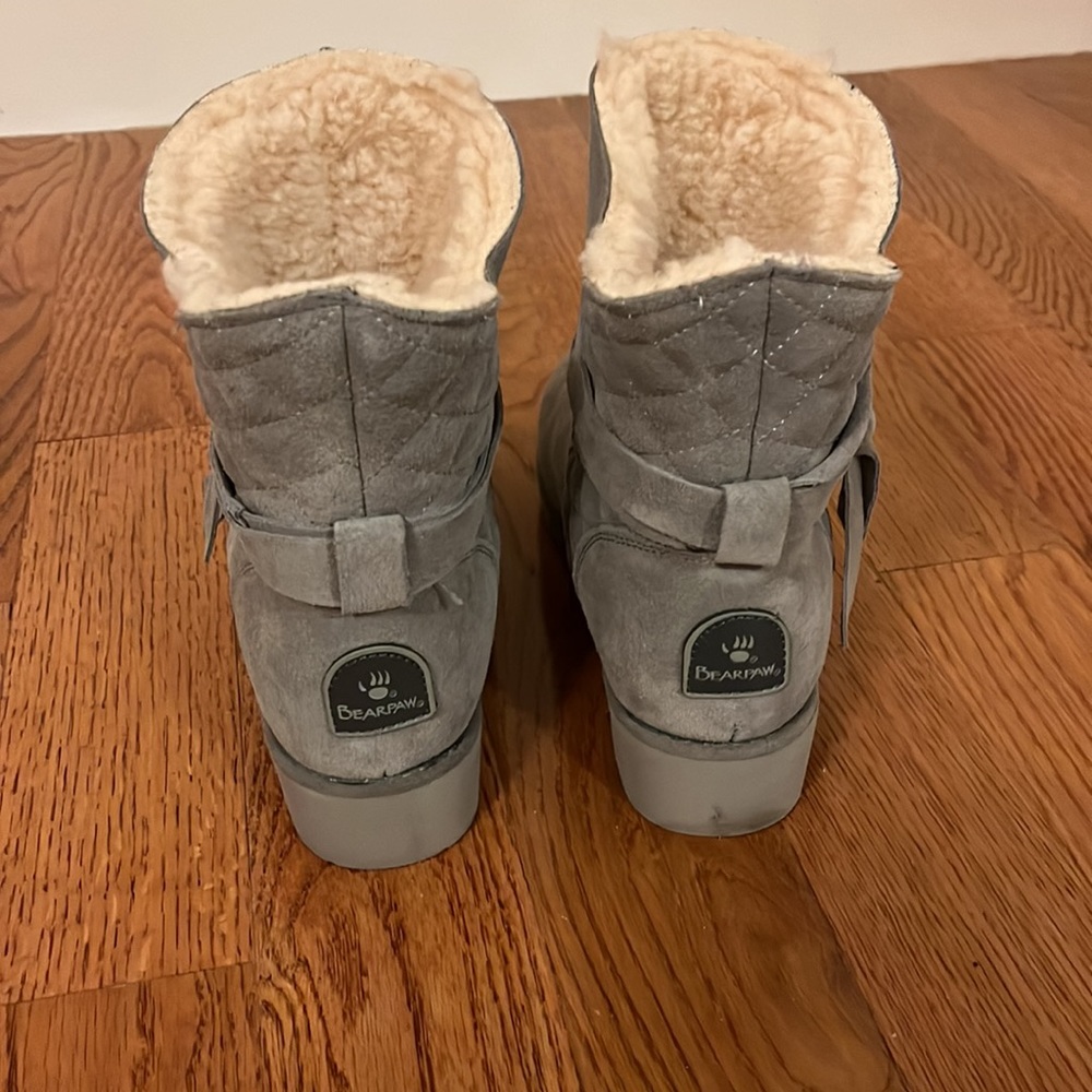 Bearpaw Gray Suede Boots size7 - Picture 3 of 6